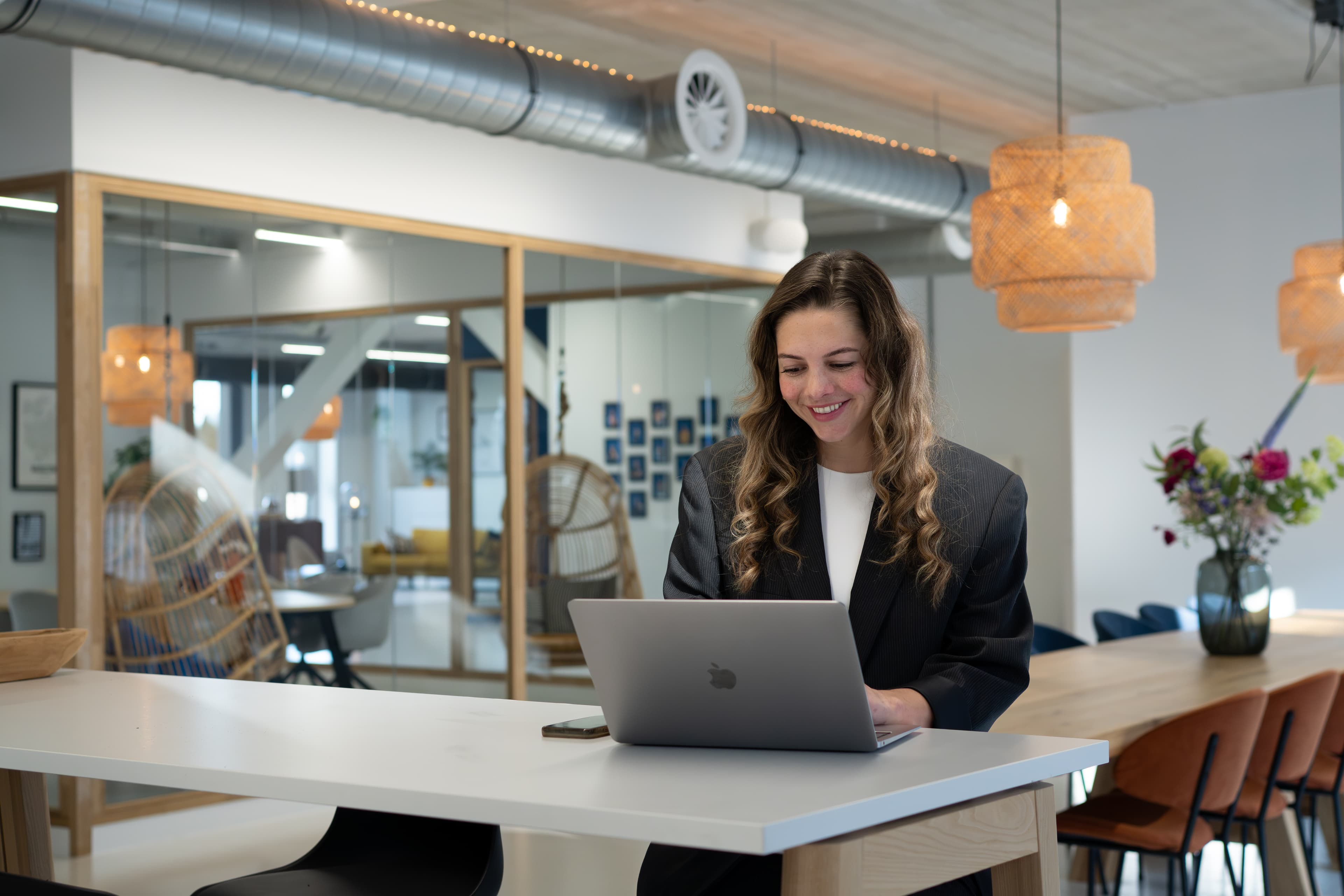 search-block-background